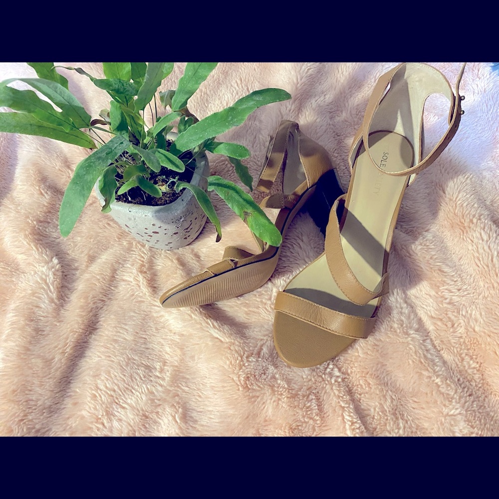 Tan SOLE Society ankle strap 9.5